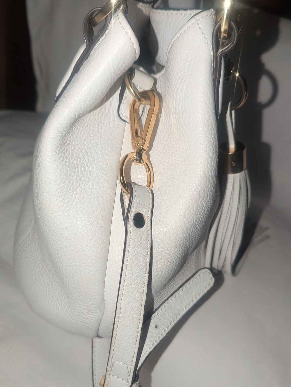 Gilli Got It Love It White Leather Tassel Satchel with Gold Hardware - Picture 5 of 14